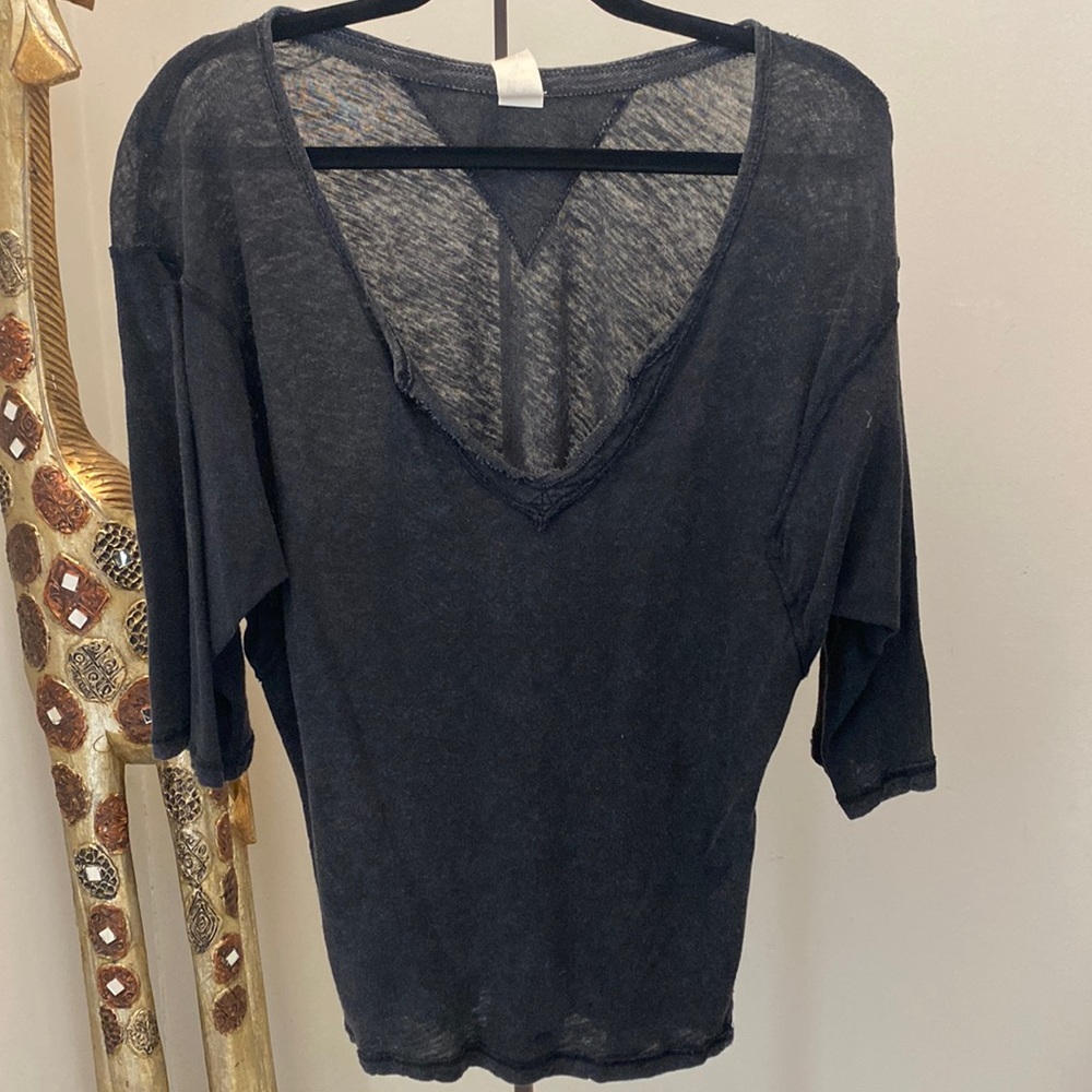 Free People We The Free Dark Gray Linen Cotton Head in the Clouds V Neck Tee XS - Picture 6 of 16